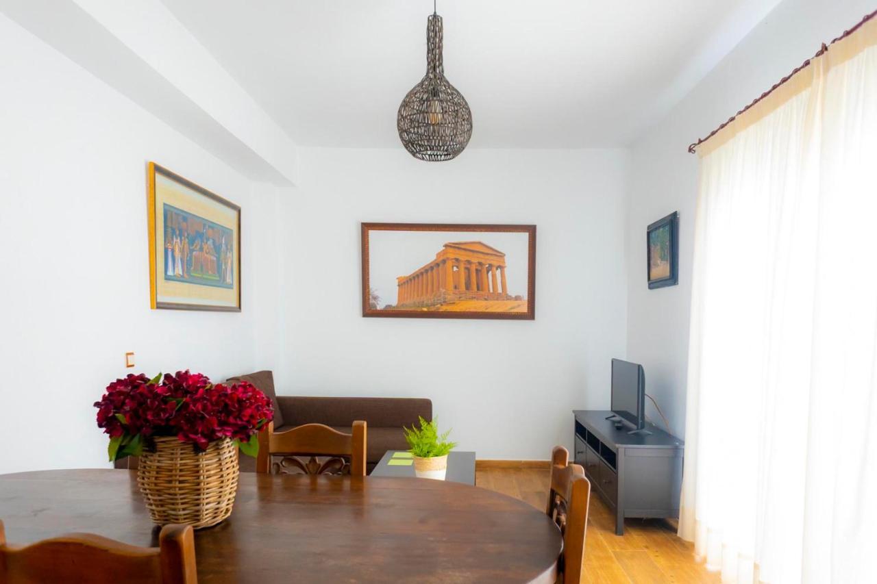 Lagar Del Chorro Junto Caminito Del Rey Piscina Y Baloncesto Apartment Екстериор снимка