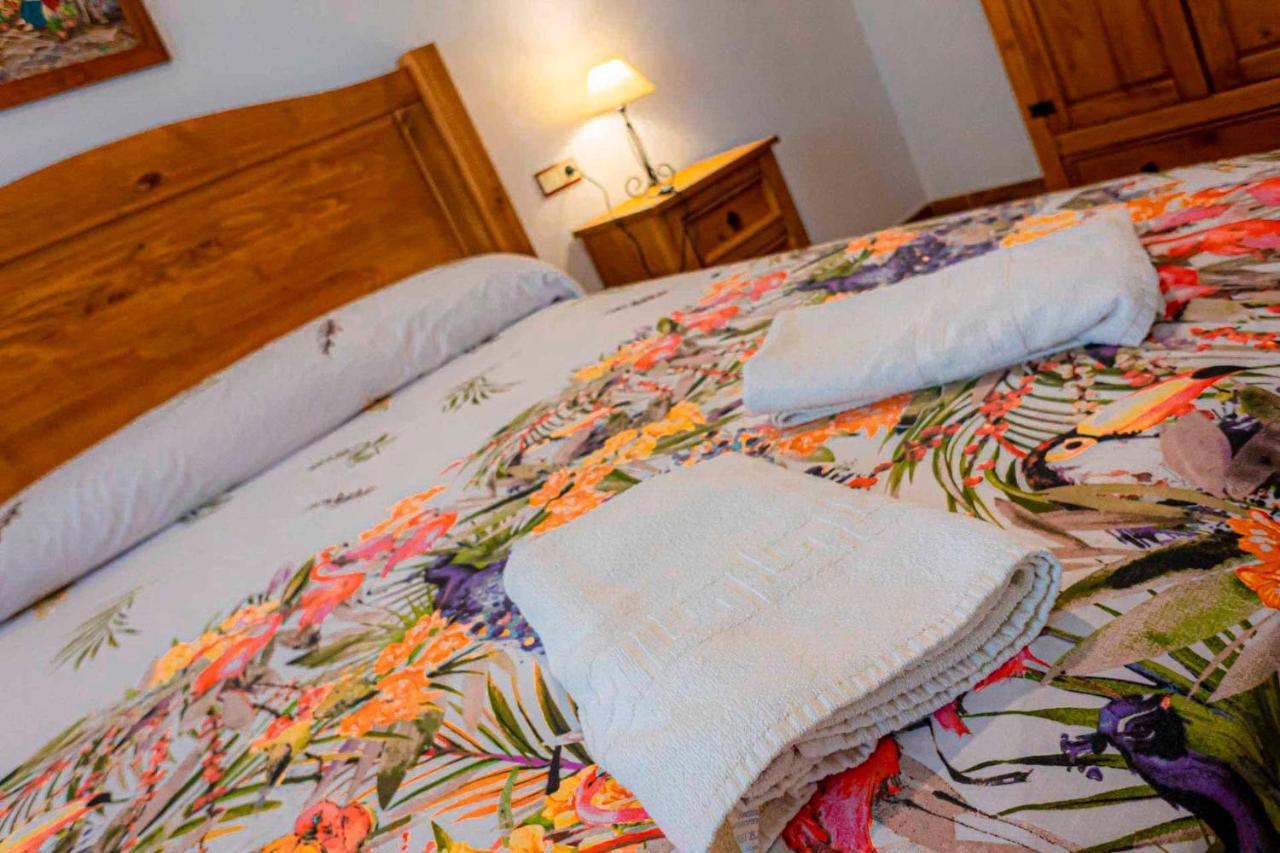Lagar Del Chorro Junto Caminito Del Rey Piscina Y Baloncesto Apartment Екстериор снимка