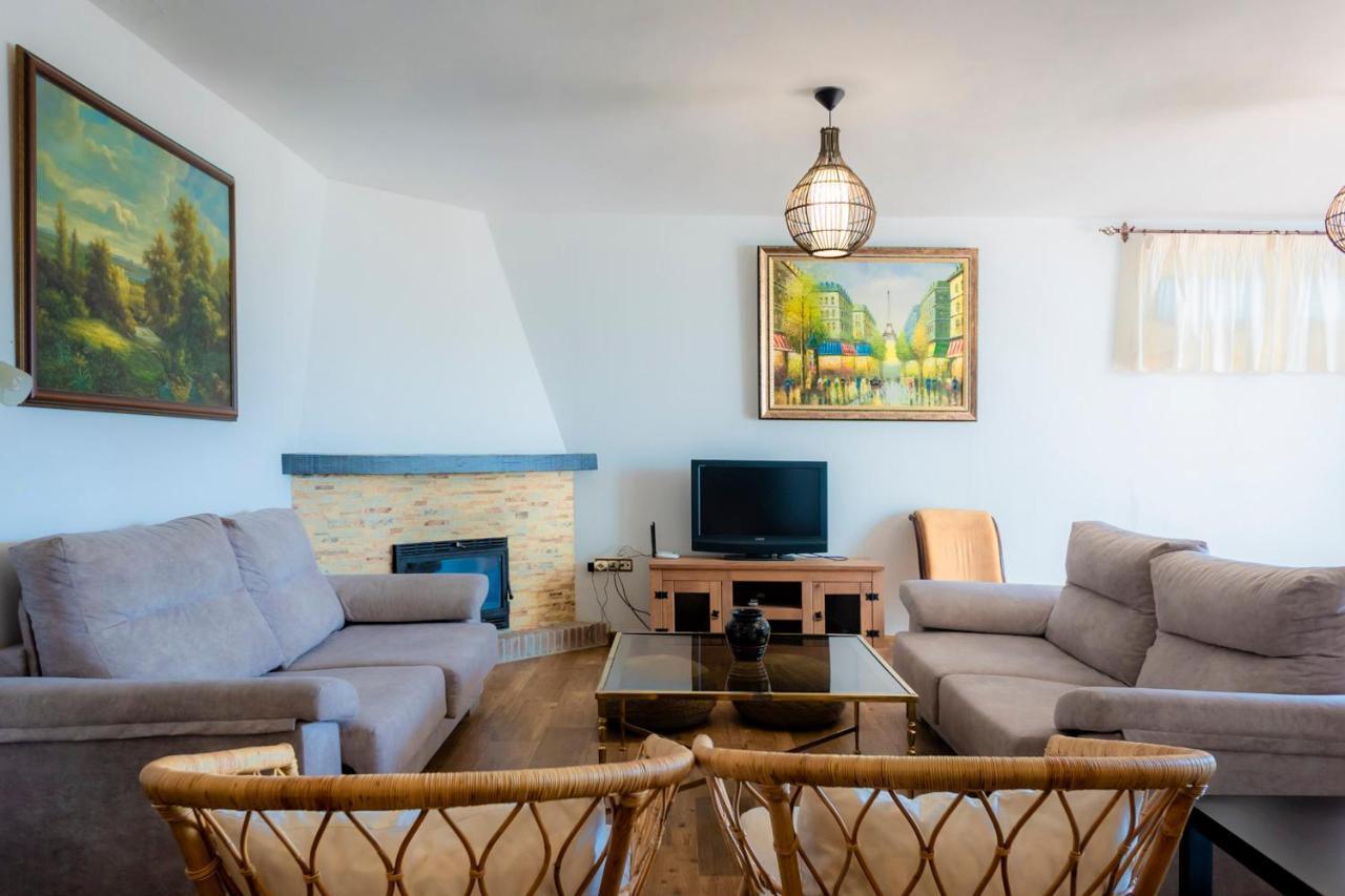Lagar Del Chorro Junto Caminito Del Rey Piscina Y Baloncesto Apartment Екстериор снимка