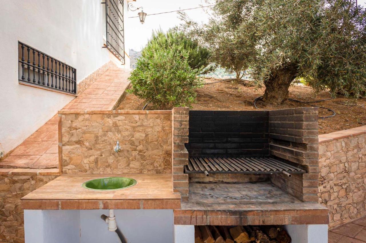 Lagar Del Chorro Junto Caminito Del Rey Piscina Y Baloncesto Apartment Екстериор снимка