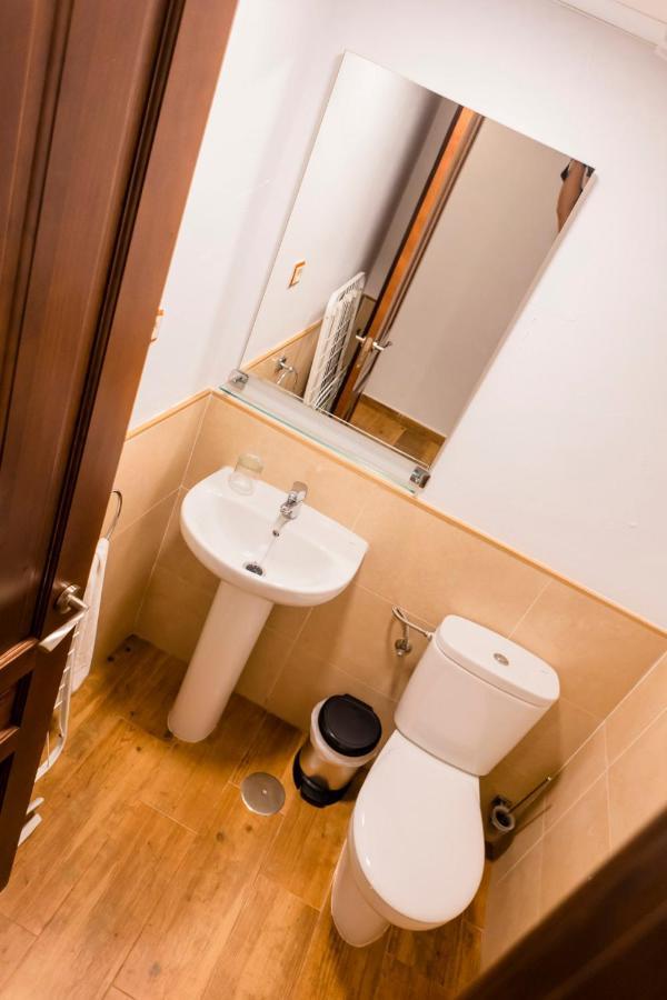 Lagar Del Chorro Junto Caminito Del Rey Piscina Y Baloncesto Apartment Екстериор снимка