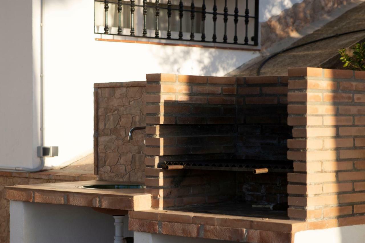 Lagar Del Chorro Junto Caminito Del Rey Piscina Y Baloncesto Apartment Екстериор снимка