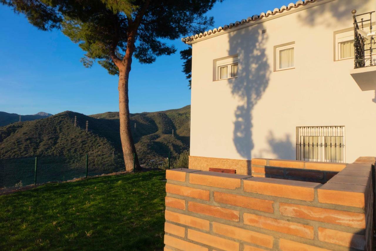 Lagar Del Chorro Junto Caminito Del Rey Piscina Y Baloncesto Apartment Екстериор снимка